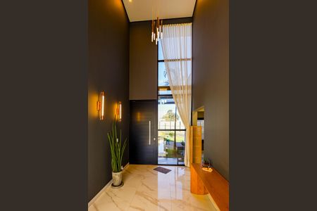 Casa de condomínio para alugar com 509m², 4 quartos e 6 vagas Casa de condomínio para alugar com 509m², 4 quartos e 6 vagasHall de Entrada