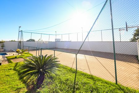 Casa de condomínio para alugar com 509m², 4 quartos e 6 vagas Casa de condomínio para alugar com 509m², 4 quartos e 6 vagasQuadra Esportiva