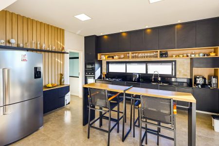 Casa de condomínio para alugar com 509m², 4 quartos e 6 vagas Casa de condomínio para alugar com 509m², 4 quartos e 6 vagasCozinha