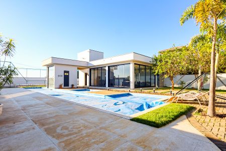 Casa de condomínio para alugar com 509m², 4 quartos e 6 vagas Casa de condomínio para alugar com 509m², 4 quartos e 6 vagasPiscina