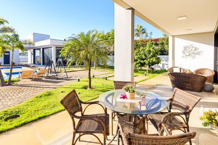 Casa de condomínio para alugar com 509m², 4 quartos e 6 vagas Casa de condomínio para alugar com 509m², 4 quartos e 6 vagasVaranda