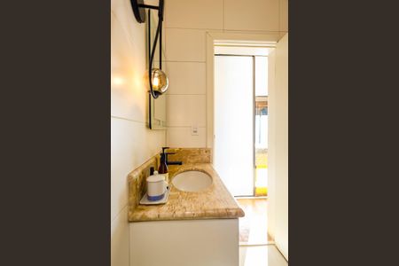 Casa de condomínio para alugar com 509m², 4 quartos e 6 vagas Casa de condomínio para alugar com 509m², 4 quartos e 6 vagasBanheiro da Suíte 1