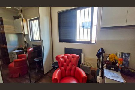 Casa de condomínio para alugar com 138m², 3 quartos e 2 vagasCloset