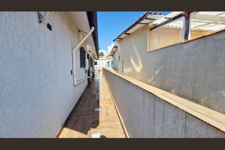 Casa de condomínio para alugar com 138m², 3 quartos e 2 vagasLaje