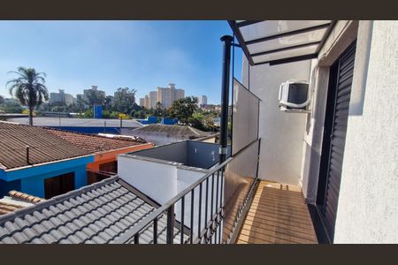 Casa de condomínio para alugar com 138m², 3 quartos e 2 vagasLaje