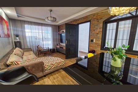 Sala de casa de condomínio para alugar com 3 quartos, 138m² em Campininha, São Paulo