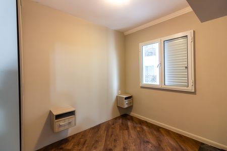 Quarto 1 de apartamento para alugar com 2 quartos, 34m² em Jaguaribe, Osasco