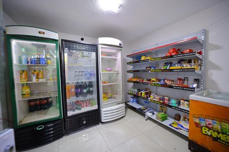Apartamento à venda com 53m², 2 quartos e sem vagaMini Mercado