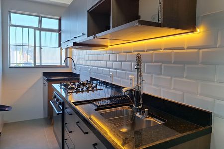 Cozinha de apartamento à venda com 2 quartos, 63m² em São Lourenço, Niterói