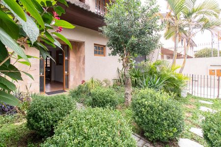 Casa à venda com 360m², 3 quartos e 5 vagasEntrada