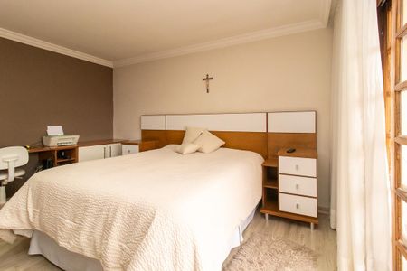 Casa à venda com 360m², 3 quartos e 5 vagasQuarto 3 - Suíte