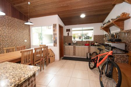Casa à venda com 360m², 3 quartos e 5 vagasÁrea comum - Churrasqueira