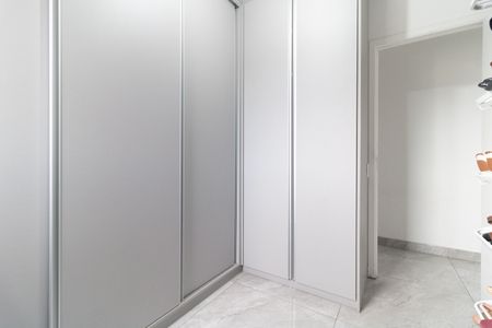 Apartamento à venda com 72m², 3 quartos e 2 vagas Apartamento à venda com 72m², 3 quartos e 2 vagasQuarto 2
