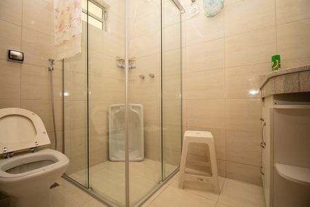 Casa de condomínio para alugar com 450m², 3 quartos e 4 vagas Casa de condomínio para alugar com 450m², 3 quartos e 4 vagasBanheiro da Suíte 3