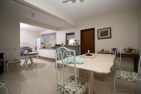 Casa de condomínio para alugar com 450m², 3 quartos e 4 vagas Casa de condomínio para alugar com 450m², 3 quartos e 4 vagasSala 3