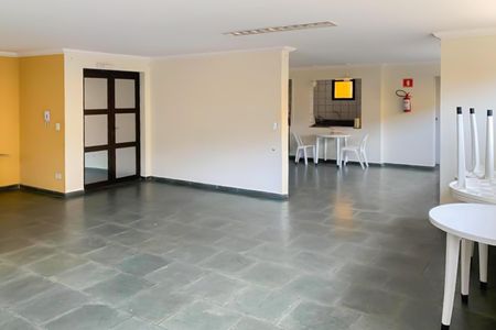 Apartamento à venda com 45m², 2 quartos e 1 vaga Apartamento à venda com 45m², 2 quartos e 1 vagaÁrea comum - Salão de festas