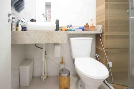 Apartamento à venda com 40m², 2 quartos e 1 vaga Apartamento à venda com 40m², 2 quartos e 1 vagaBanheiro