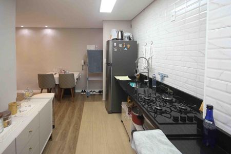 Apartamento à venda com 40m², 2 quartos e 1 vaga Apartamento à venda com 40m², 2 quartos e 1 vagaCozinha e Área de Serviço