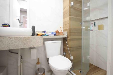 Banheiro de apartamento para alugar com 2 quartos, 40m² em Vila California, São Paulo