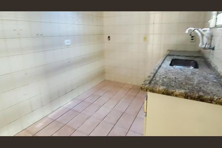 Casa para alugar com 100m², 3 quartos e 2 vagasCozinha