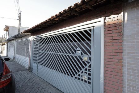 Fachada de casa à venda com 2 quartos, 90m² em Jardim Guarará, Santo André