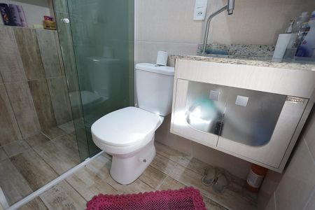 Casa à venda com 90m², 2 quartos e 2 vagasBanheiro Suíte