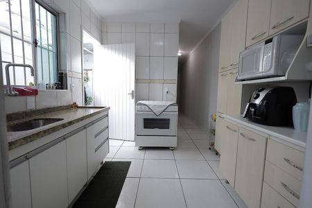 Casa à venda com 90m², 2 quartos e 2 vagasCozinha