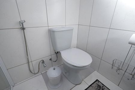 Casa à venda com 90m², 2 quartos e 2 vagasBanheiro
