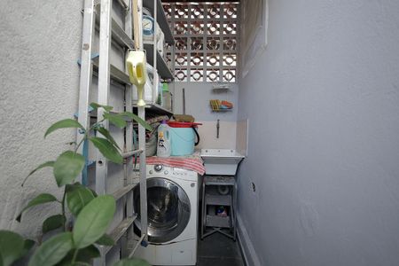Casa à venda com 90m², 2 quartos e 2 vagasÁrea de Serviço