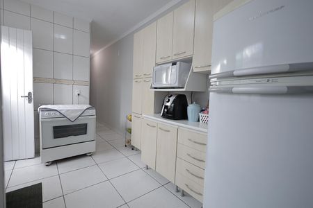 Casa à venda com 90m², 2 quartos e 2 vagasCozinha