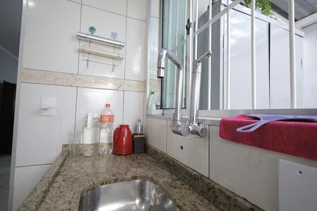 Casa à venda com 90m², 2 quartos e 2 vagasCozinha