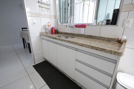 Cozinha de casa à venda com 2 quartos, 90m² em Jardim Guarará, Santo André