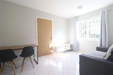 Sala de apartamento para alugar com 2 quartos, 51m² em Vila Nova, Novo Hamburgo