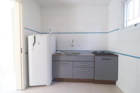 Cozinha e Área de Serviço de apartamento para alugar com 2 quartos, 51m² em Vila Nova, Novo Hamburgo