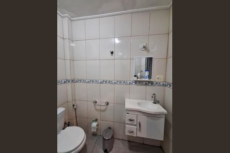 Casa de condomínio para alugar com 80m², 2 quartos e sem vaga Casa de condomínio para alugar com 80m², 2 quartos e sem vagaBanheiro Social