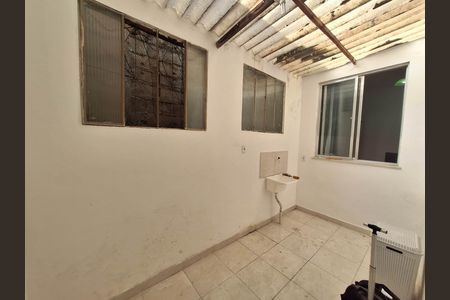 Área de Serviço de casa de condomínio para alugar com 2 quartos, 80m² em Santa Rosa, Niterói