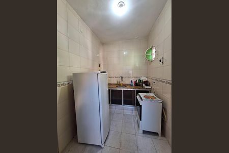 Cozinha de casa de condomínio para alugar com 2 quartos, 80m² em Santa Rosa, Niterói