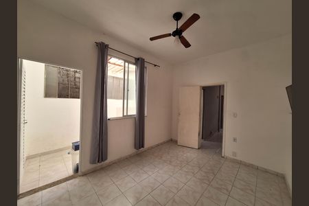 Casa de condomínio para alugar com 80m², 2 quartos e sem vaga Casa de condomínio para alugar com 80m², 2 quartos e sem vagaQuarto 1