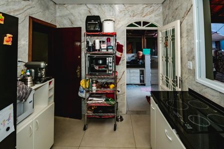 Casa à venda com 3 quartos, 375m² em São João Batista, Belo Horizonte