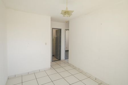 Sala de apartamento para alugar com 2 quartos, 45m² em Senador Vasconcelos, Rio de Janeiro