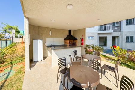 Apartamento para alugar com 40m², 2 quartos e sem vagaÁrea comum - Churrasqueira