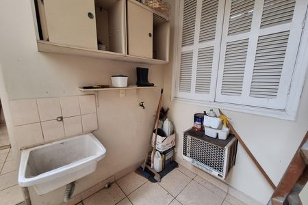 Casa à venda com 156m², 3 quartos e sem vagaÁrea de Serviço