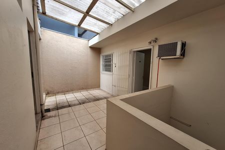 Casa à venda com 156m², 3 quartos e sem vagaÁrea de Serviço