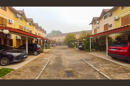 Casa de condomínio à venda com 101m², 3 quartos e 1 vaga