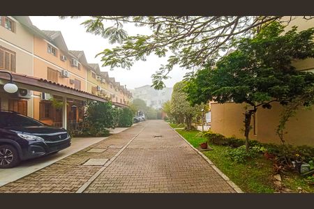 Casa de condomínio à venda com 101m², 3 quartos e 1 vaga