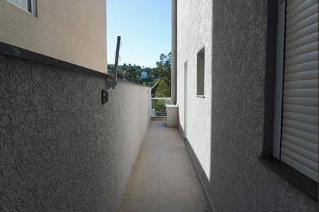Casa de condomínio à venda com 470m², 4 quartos e 4 vagasCorredor