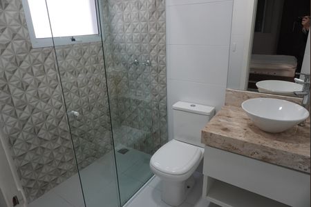 Casa de condomínio à venda com 470m², 4 quartos e 4 vagasBanheiro da Suíte 1