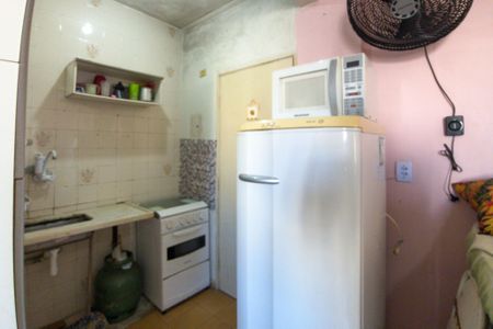 Cozinha  de kitnet/studio para alugar com 0 quarto, 18m² em Cidade Ocian, Praia Grande