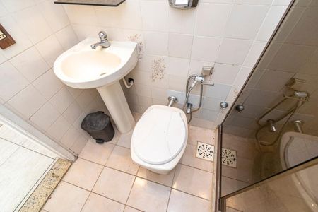 Apartamento para alugar com 80m², 2 quartos e 1 vaga Apartamento para alugar com 80m², 2 quartos e 1 vagaBanheiro