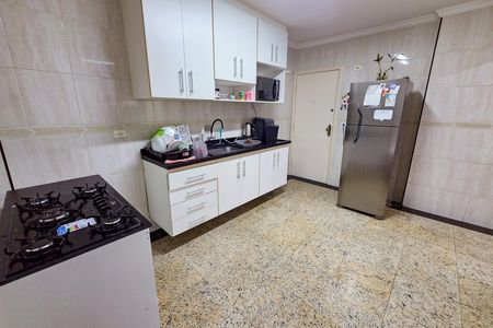 Apartamento para alugar com 156m², 3 quartos e 2 vagas Apartamento para alugar com 156m², 3 quartos e 2 vagasCozinha